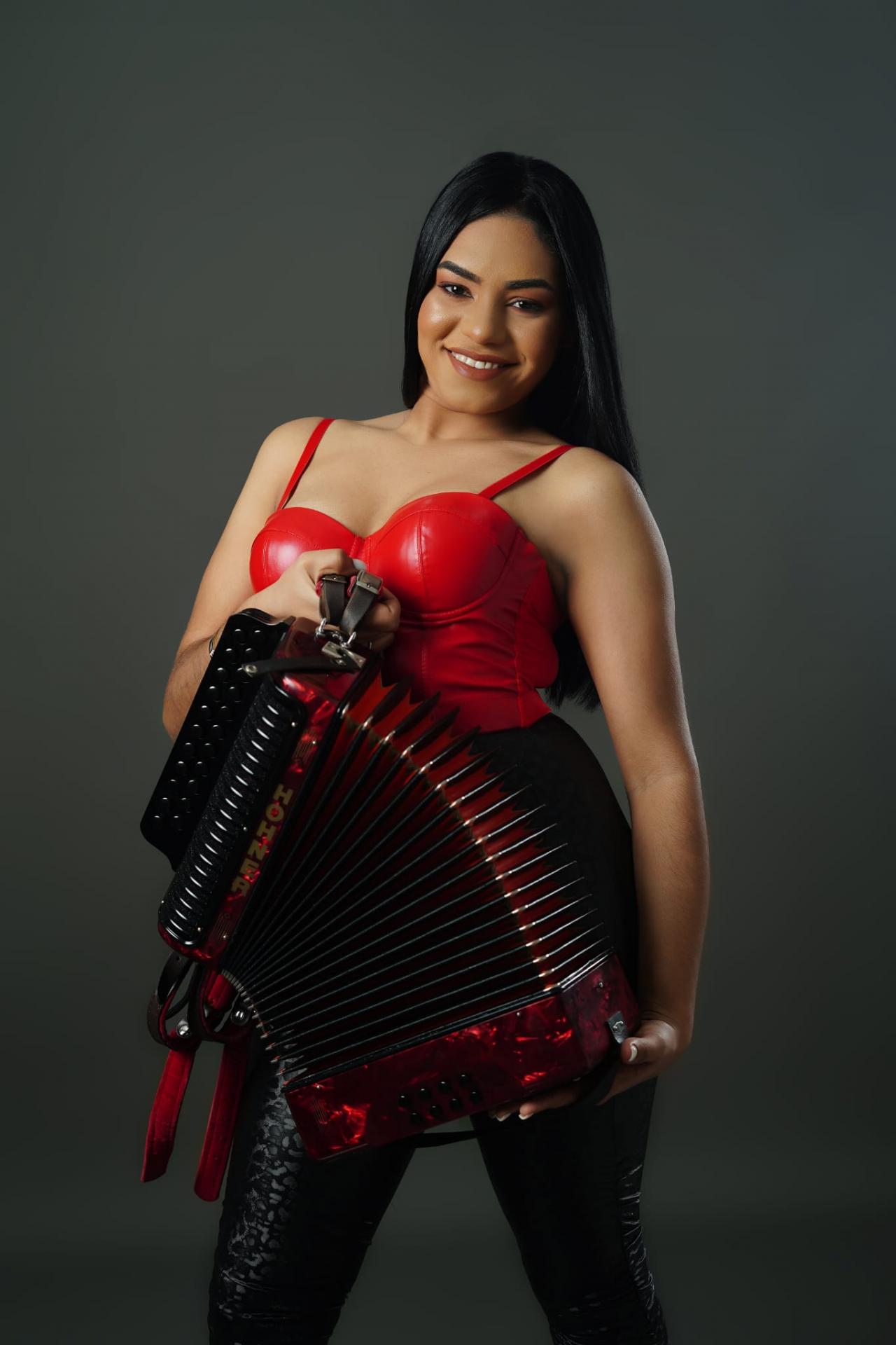 Prestige restaurant & lounge present